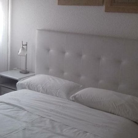 Pension Room Памплона Номер фото