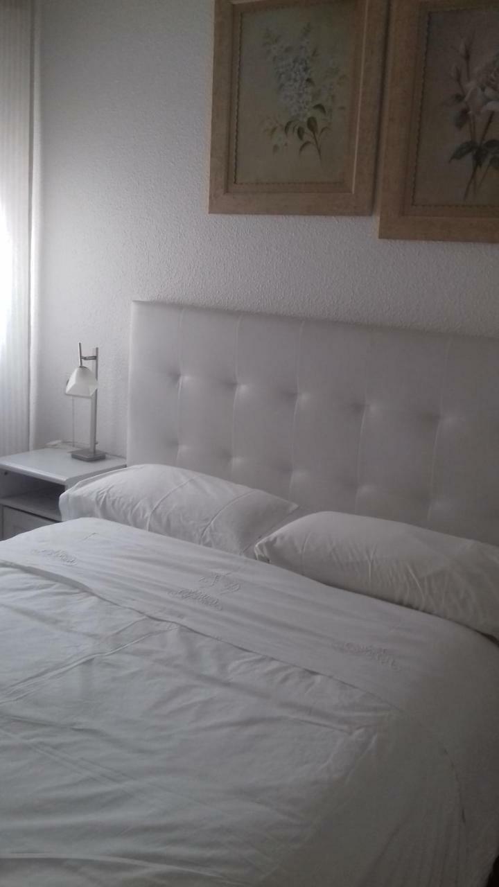 Pension Room Памплона Номер фото